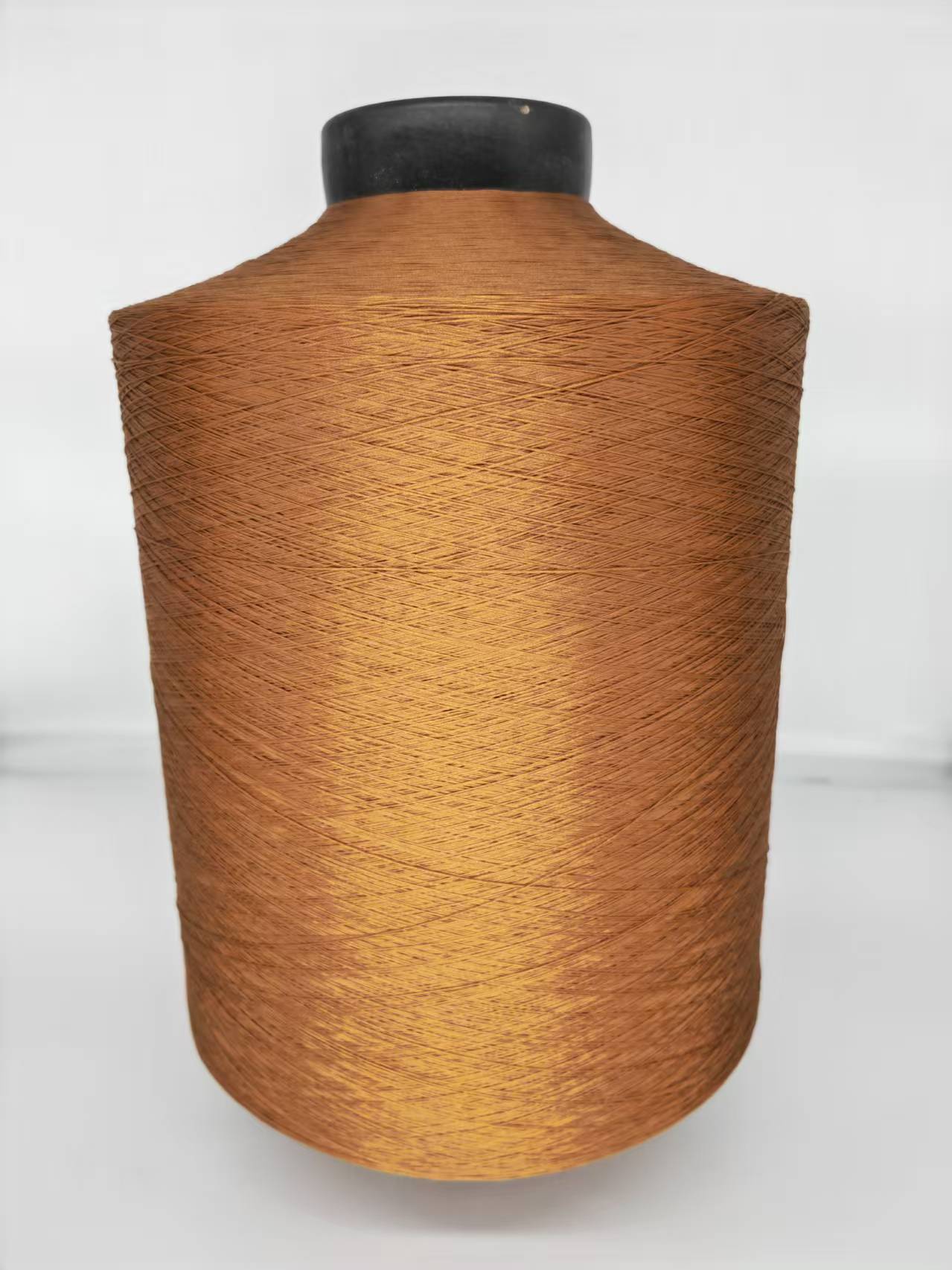 HC care vinde fire de poliester